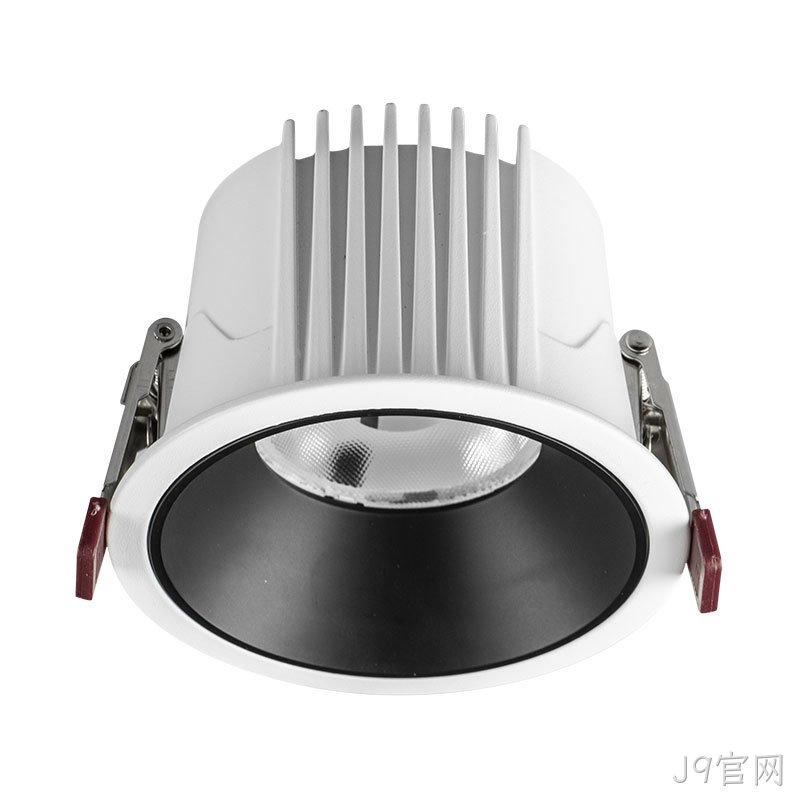 Q02系列嵌入式筒灯